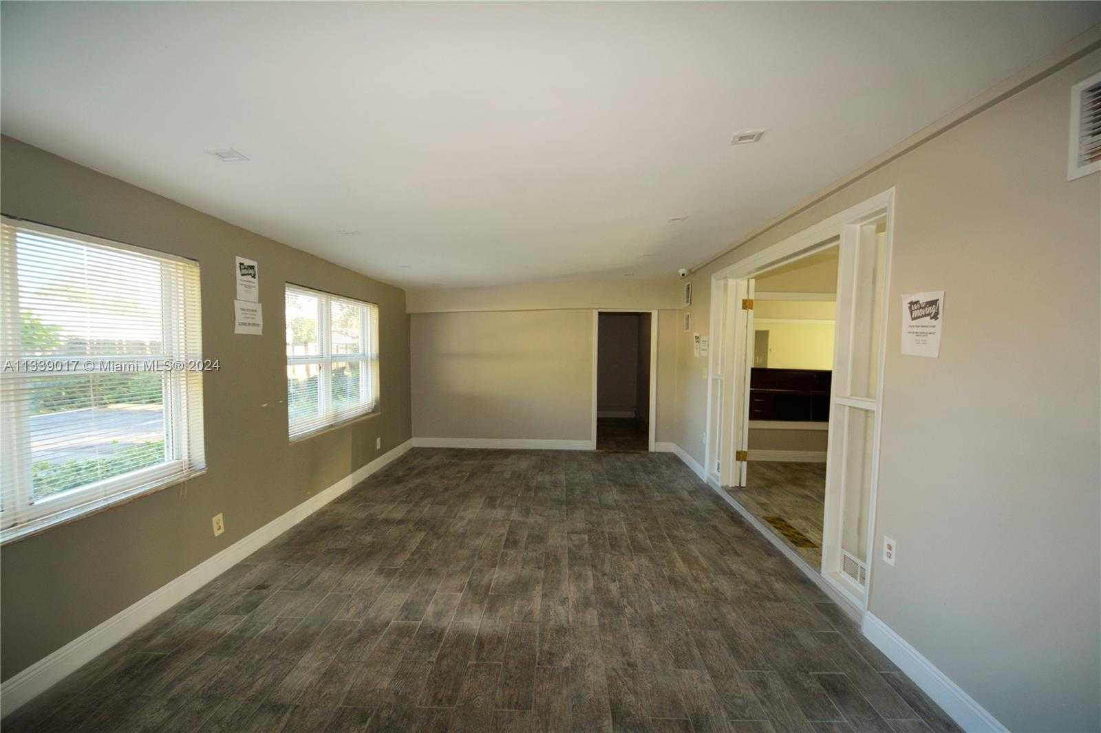 Small Image of 16921 NORTH EAST 6TH AVE, North Miami Beach Number 10