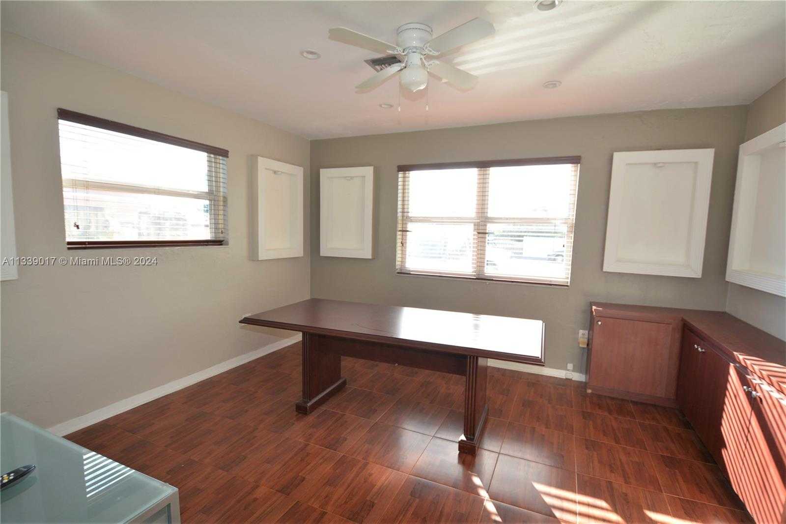 Small Image of 16921 NORTH EAST 6TH AVE, North Miami Beach Number 11