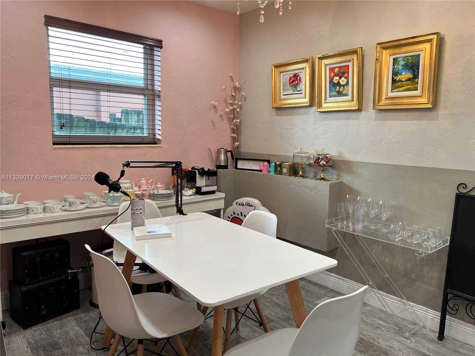 Small Image of 16921 NORTH EAST 6TH AVE, North Miami Beach Number 25