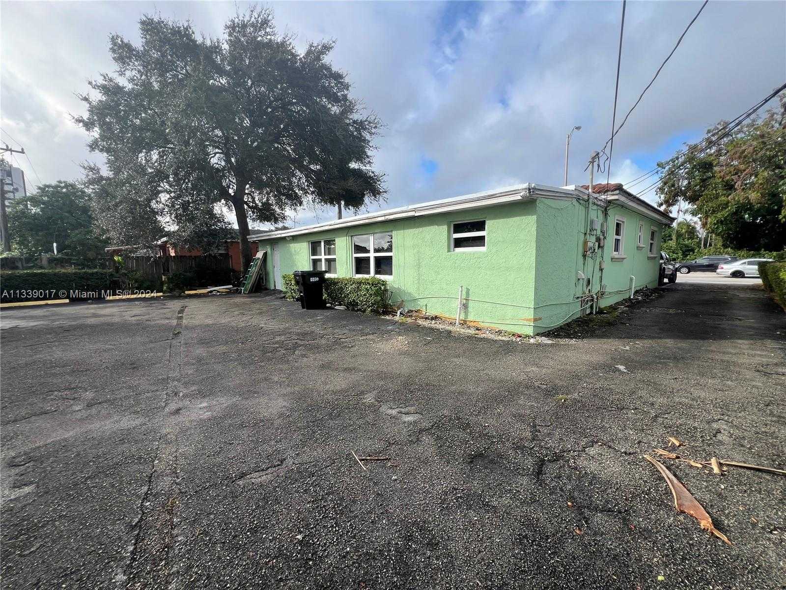 Small Image of 16921 NORTH EAST 6TH AVE, North Miami Beach Number 28