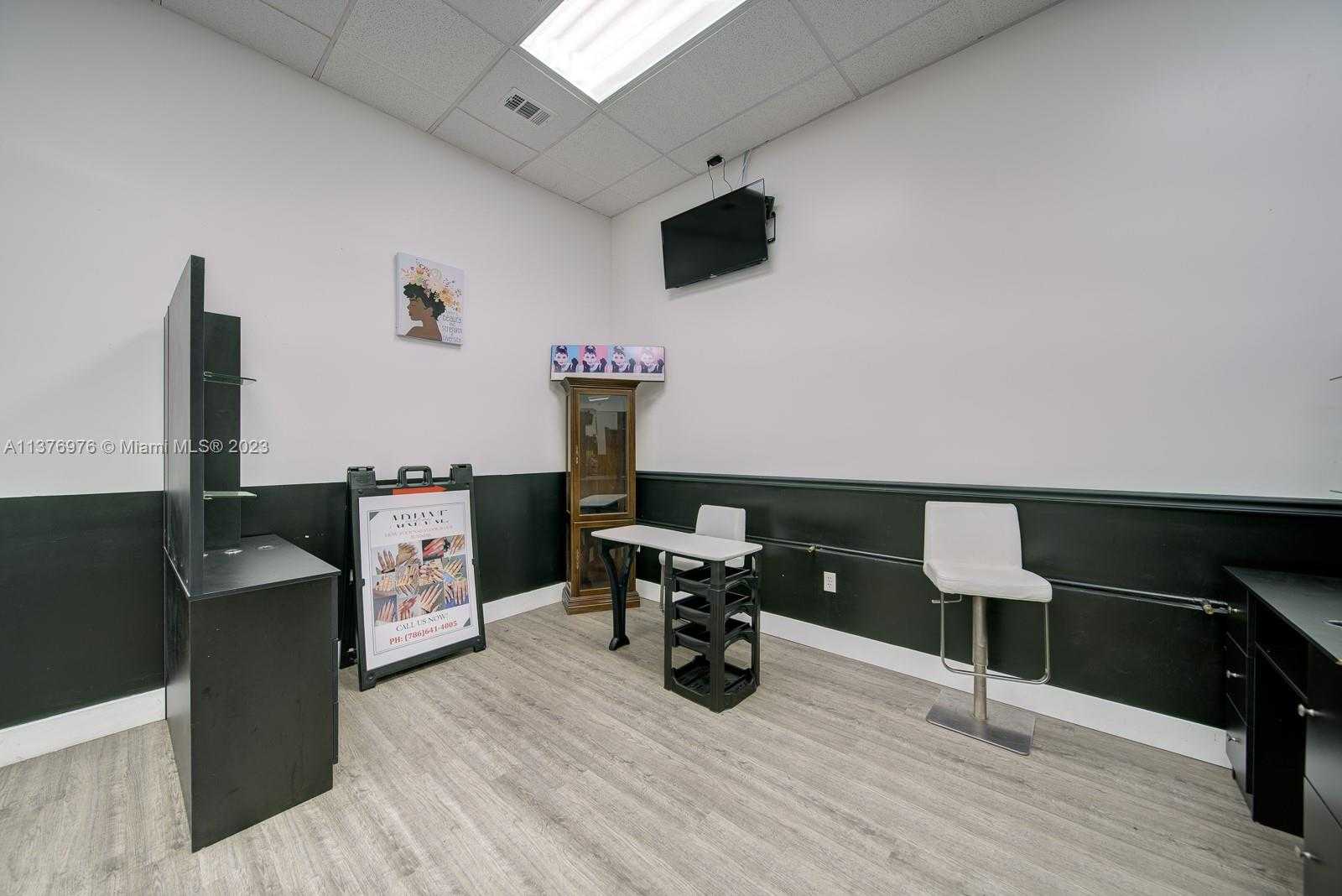 Small Image of 33521 S DIXIE HWY, Homestead Number 3