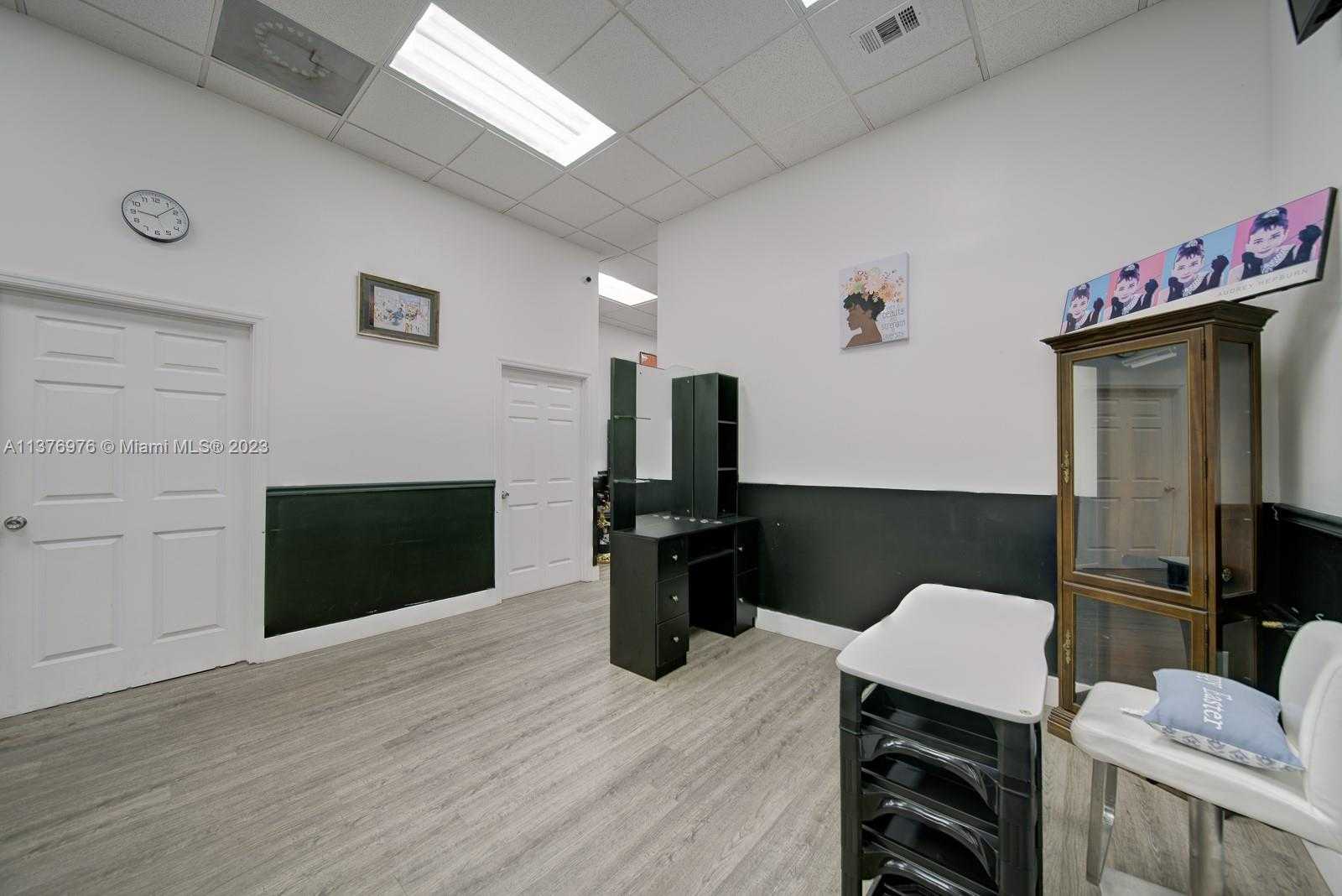 Small Image of 33521 S DIXIE HWY, Homestead Number 5
