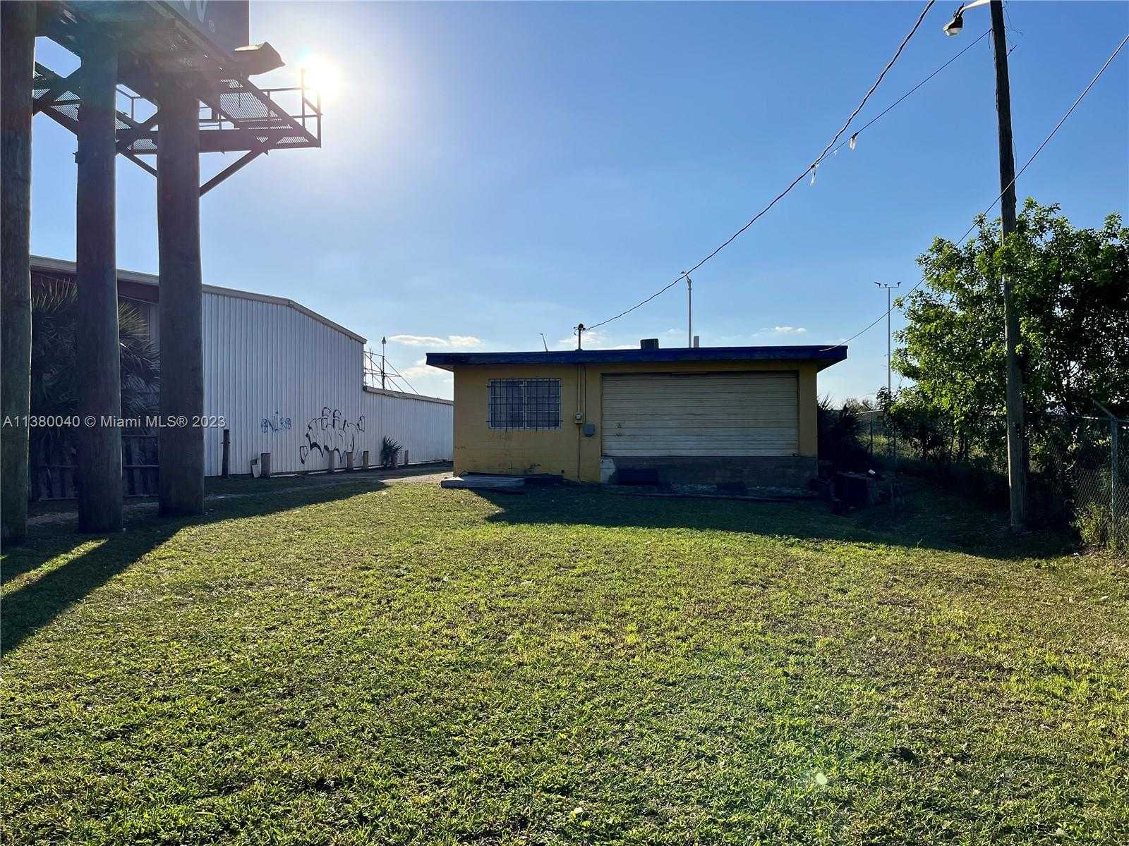 Small Image of 2860 SOUTH KINGS HWY, Fort Pierce Number 6