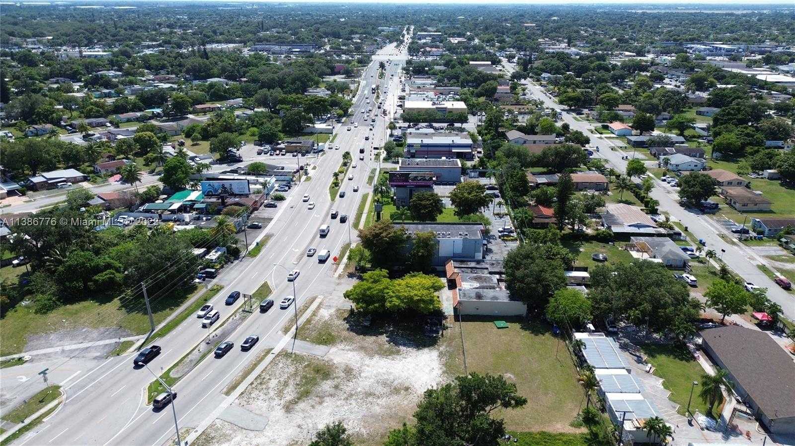 Small Image of 5705 WEST HALLANDALE BEACH BLVD, West Park Number 8