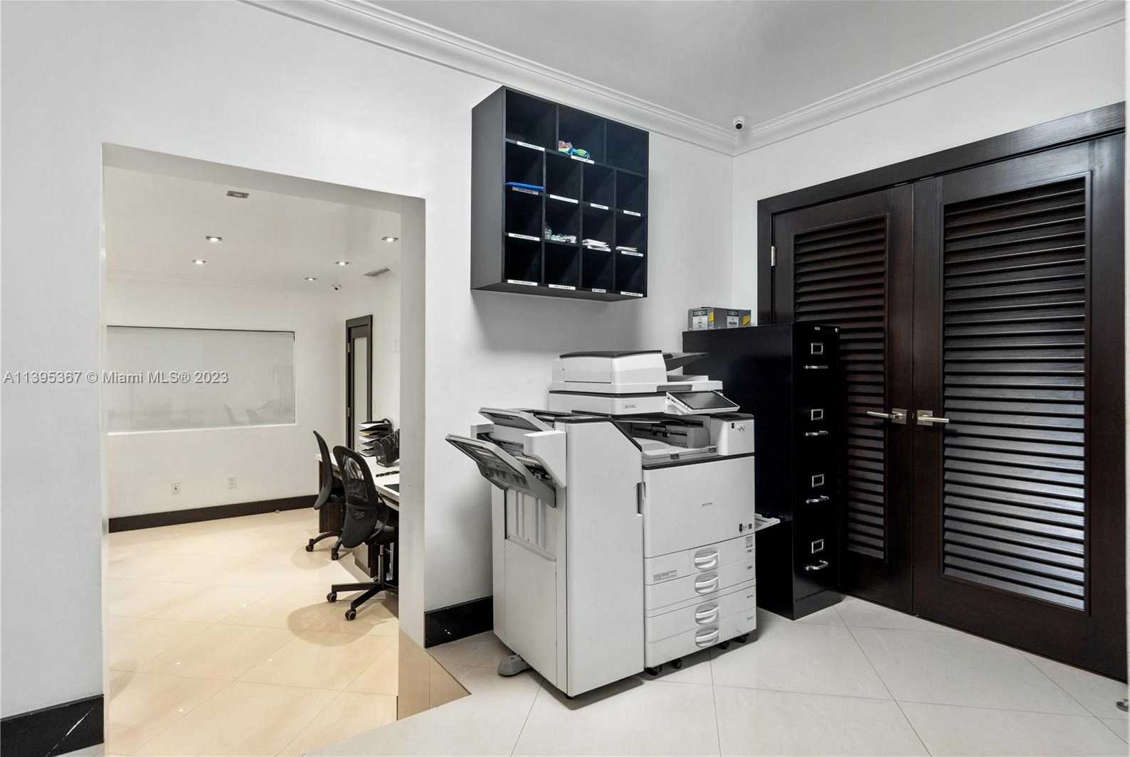 Small Image of 16170 NORTH EAST 11TH CT, North Miami Beach Number 17