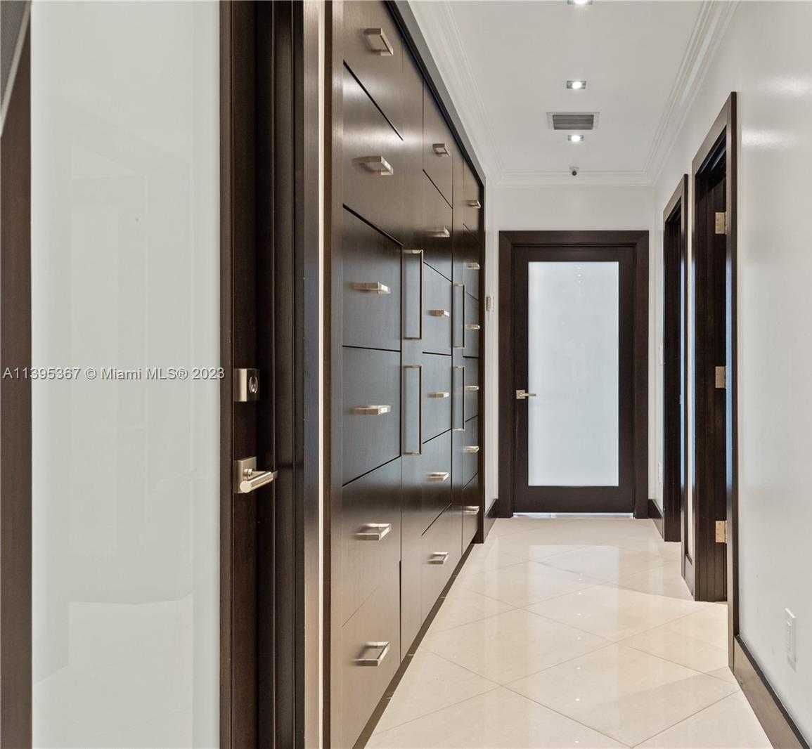 Small Image of 16170 NORTH EAST 11TH CT, North Miami Beach Number 18