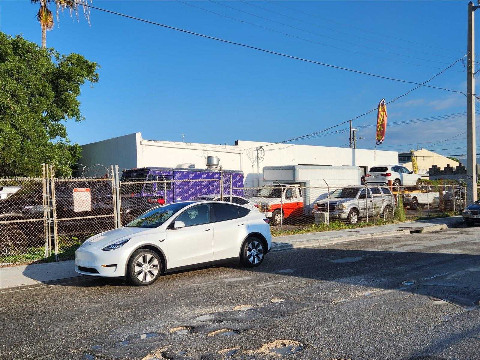 Small Image of 60 NORTH WEST 20TH ST, Miami Number 2