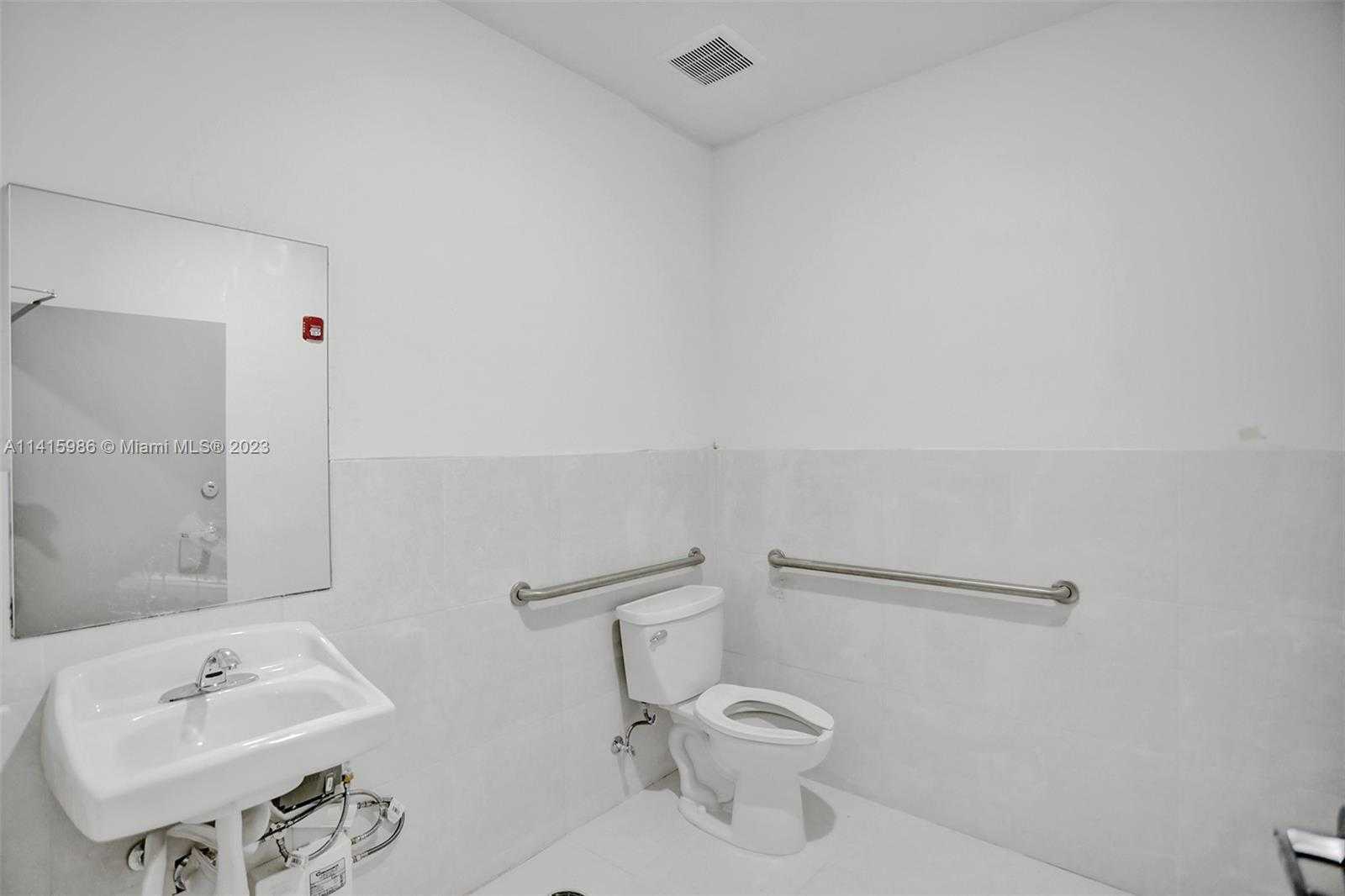 Small Image of 136 NORTH WEST 26TH STREET, Miami Number 24