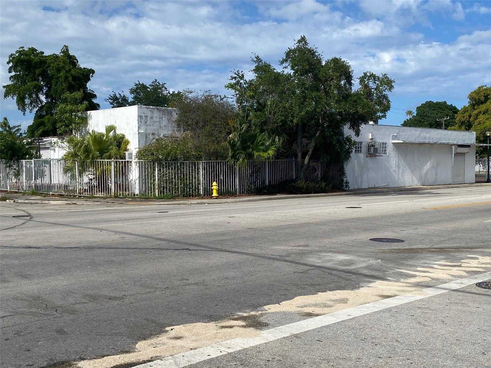 Small Image of Miami Number 2