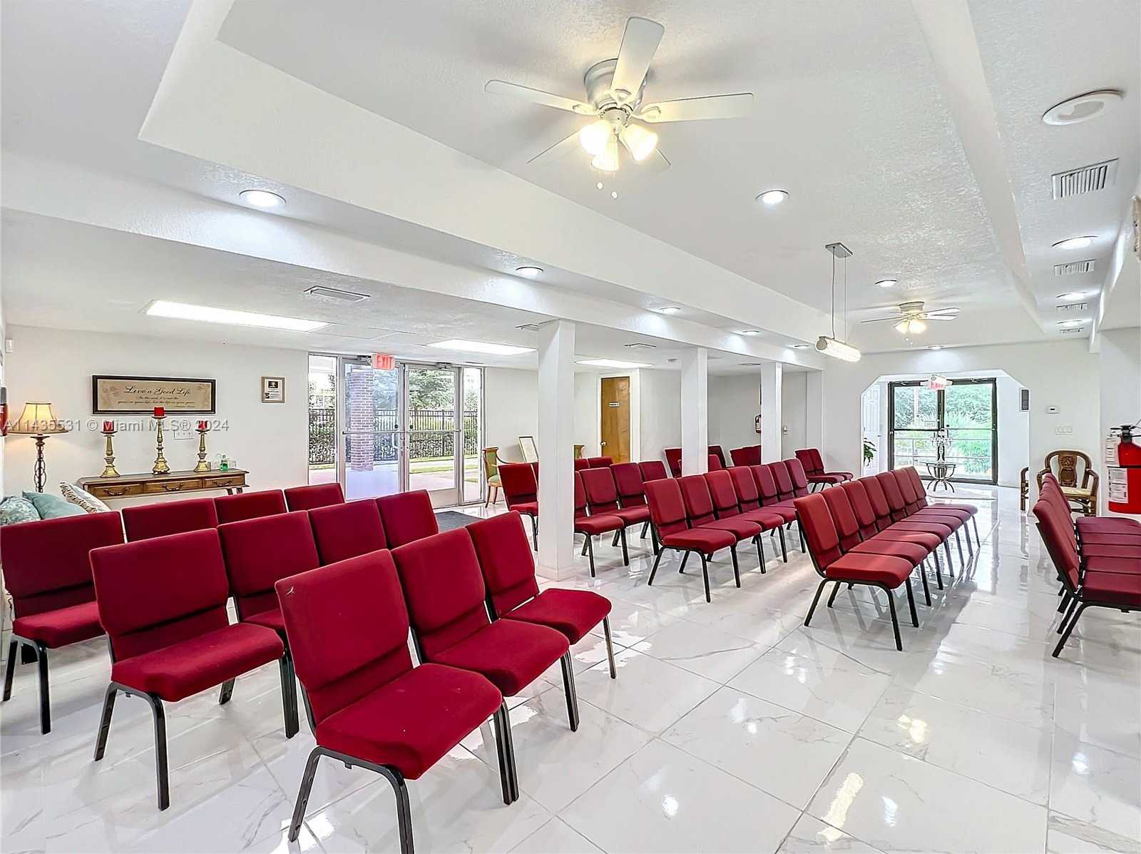 Small Image of 5404 SILVER STAR RD, Orlando Number 18