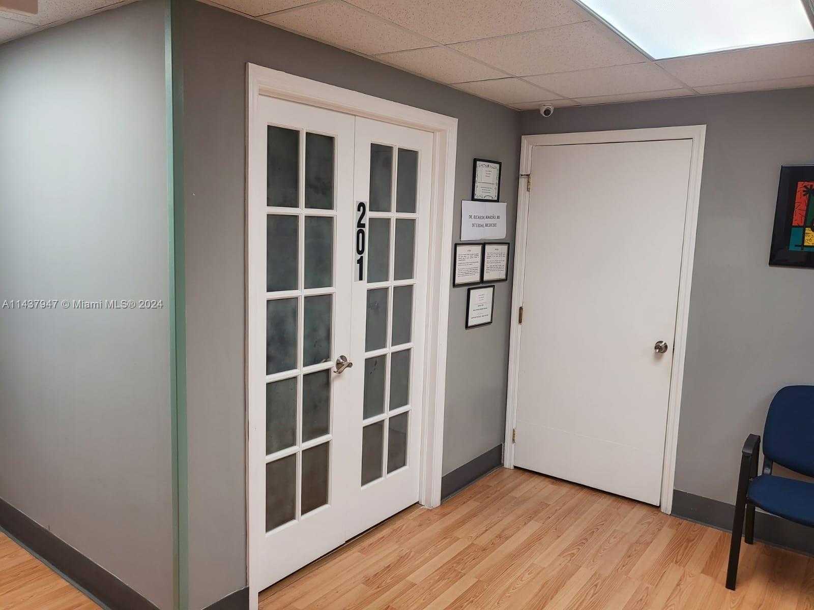 Small Image of 2971 CORAL WAY, Miami Number 12