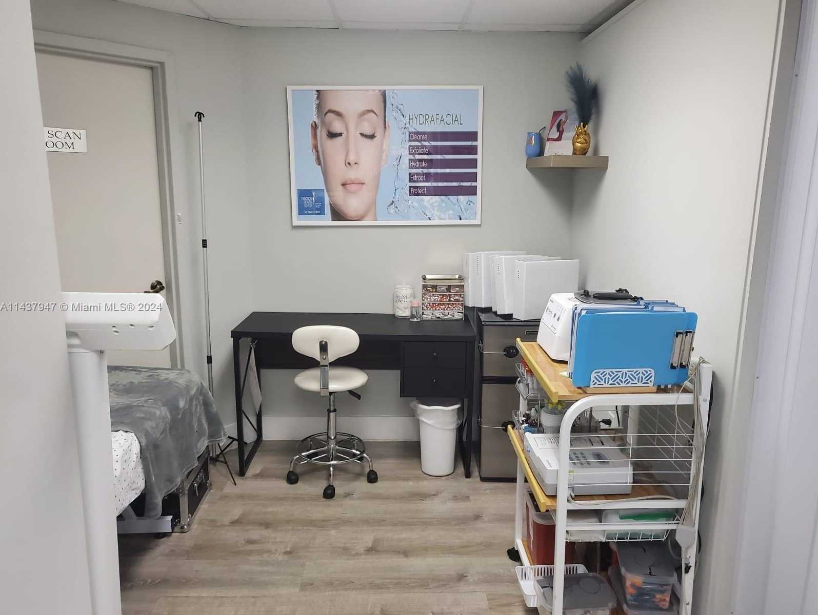 Small Image of 2971 CORAL WAY, Miami Number 16