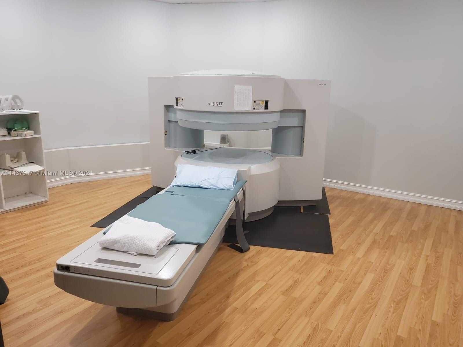 Small Image of 2971 CORAL WAY, Miami Number 25