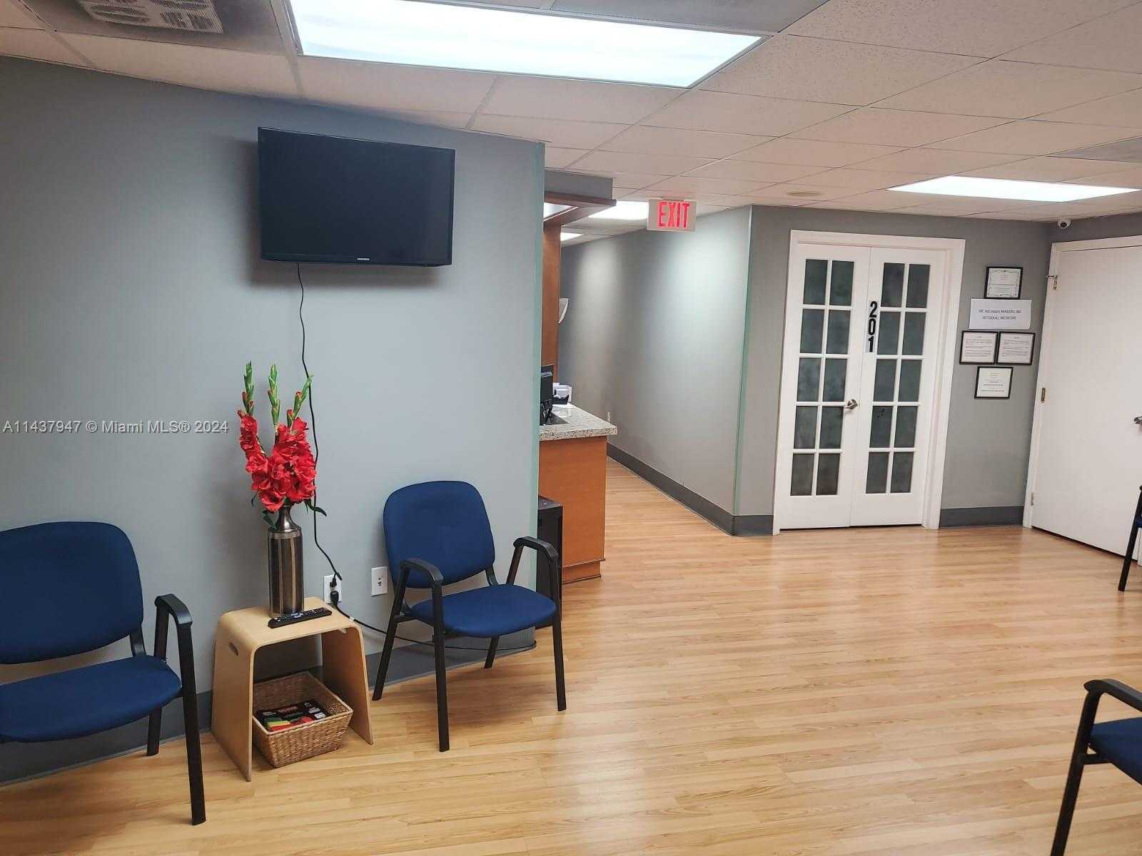 Small Image of 2971 CORAL WAY, Miami Number 4