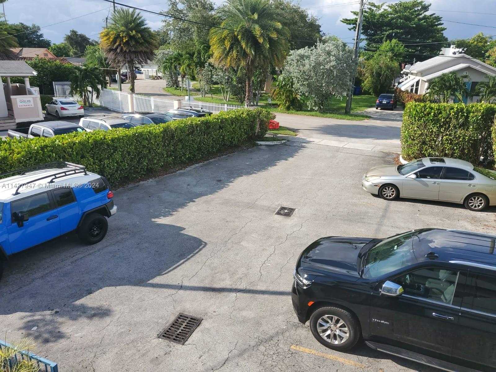 Small Image of 2971 CORAL WAY, Miami Number 9