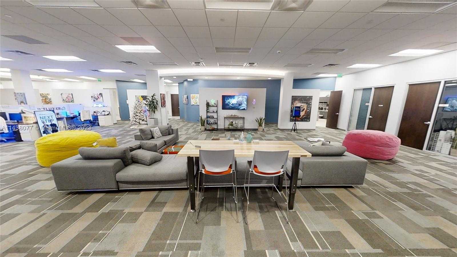 Small Image of 1501 Biscayne Blvd, Miami, FL 33132, USA Number 11
