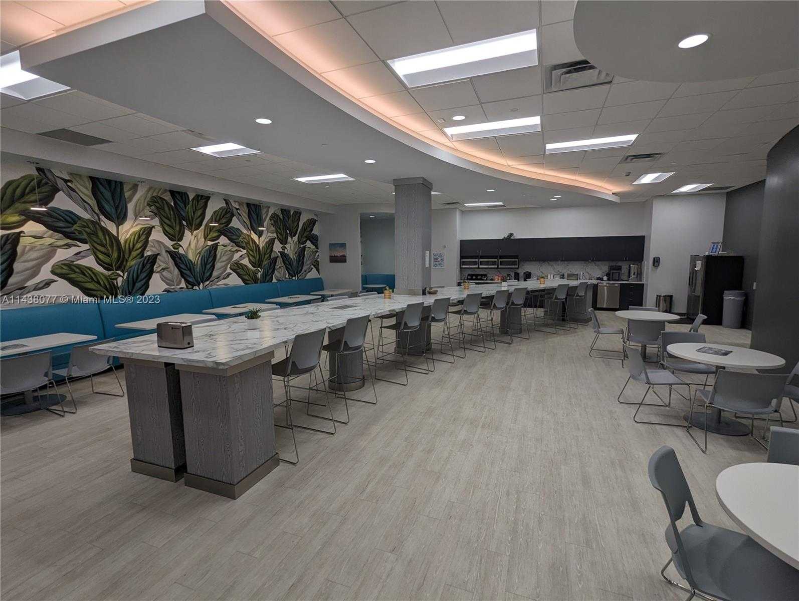Small Image of 1501 Biscayne Blvd, Miami, FL 33132, USA Number 22