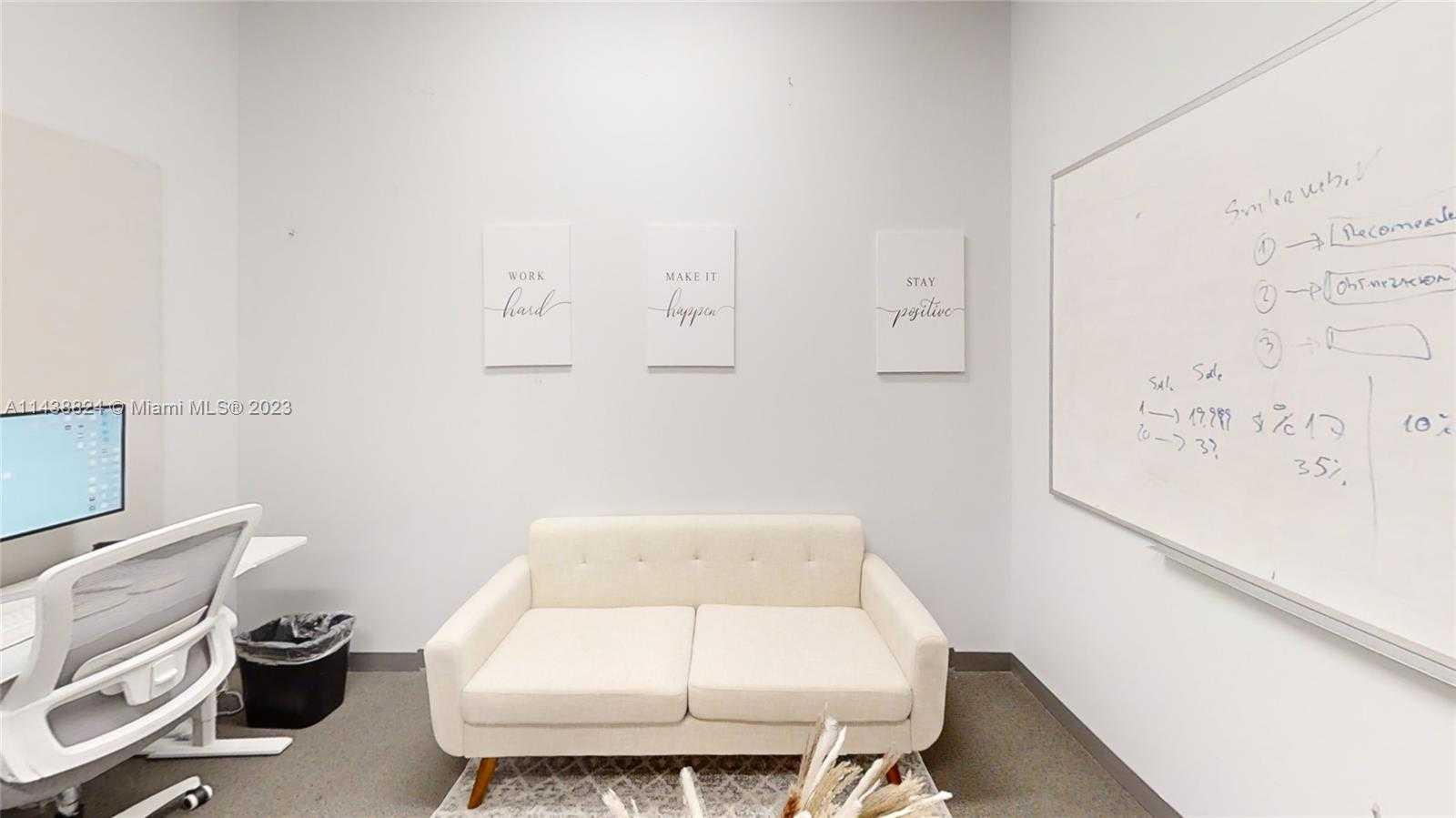 Small Image of 1501 Biscayne Blvd, Miami, FL 33132, USA Number 3