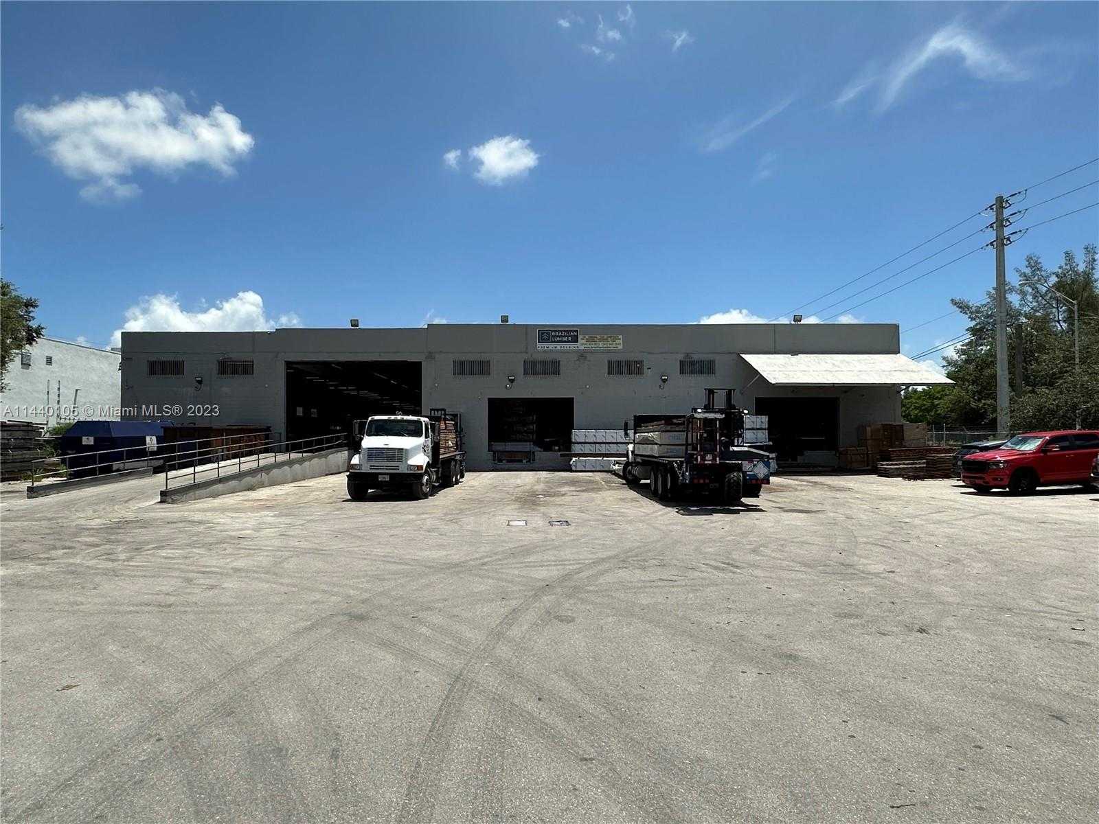 Small Image of 775 NORTH WEST 71ST ST, Miami Number 2