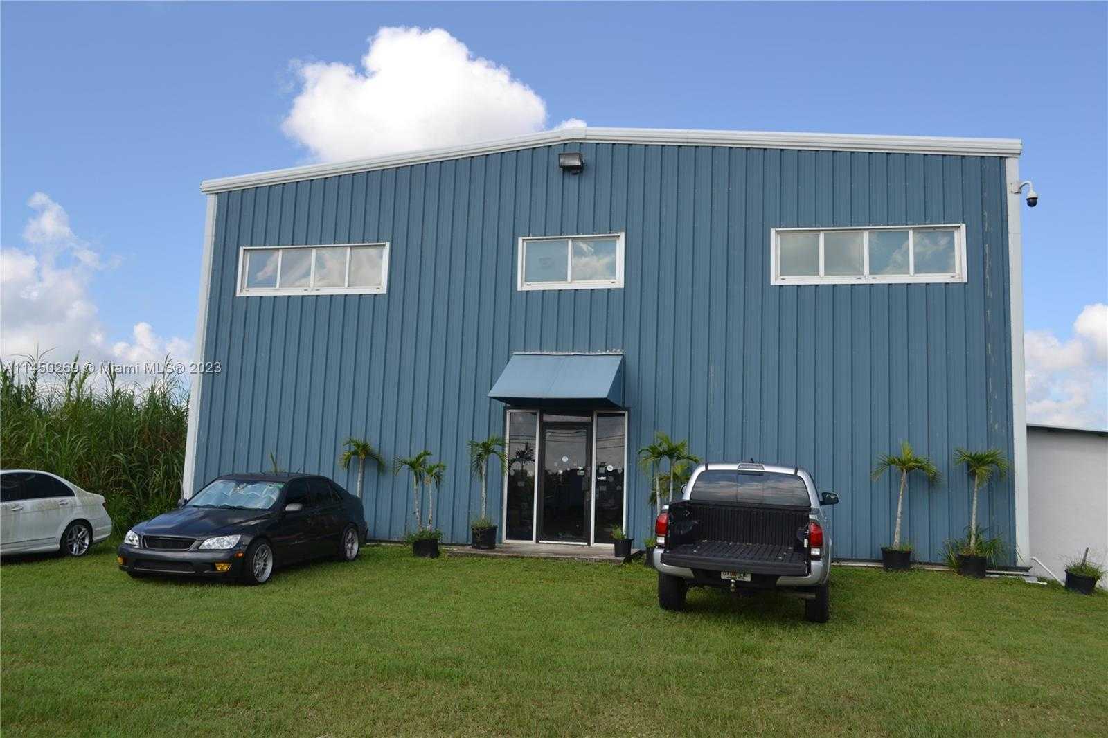 Small Image of 22700 SOUTH WEST 177TH AVE, Miami Number 10