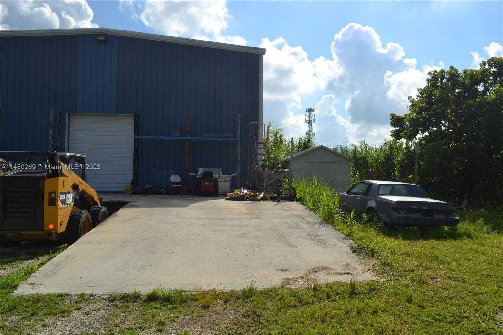 Small Image of 22700 SOUTH WEST 177TH AVE, Miami Number 13