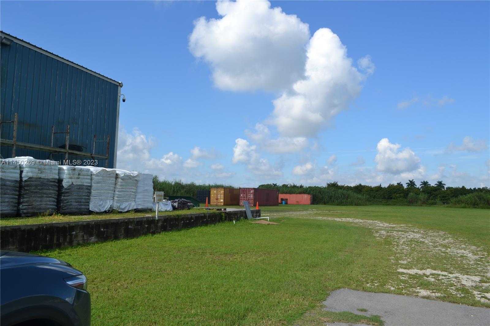 Small Image of 22700 SOUTH WEST 177TH AVE, Miami Number 16