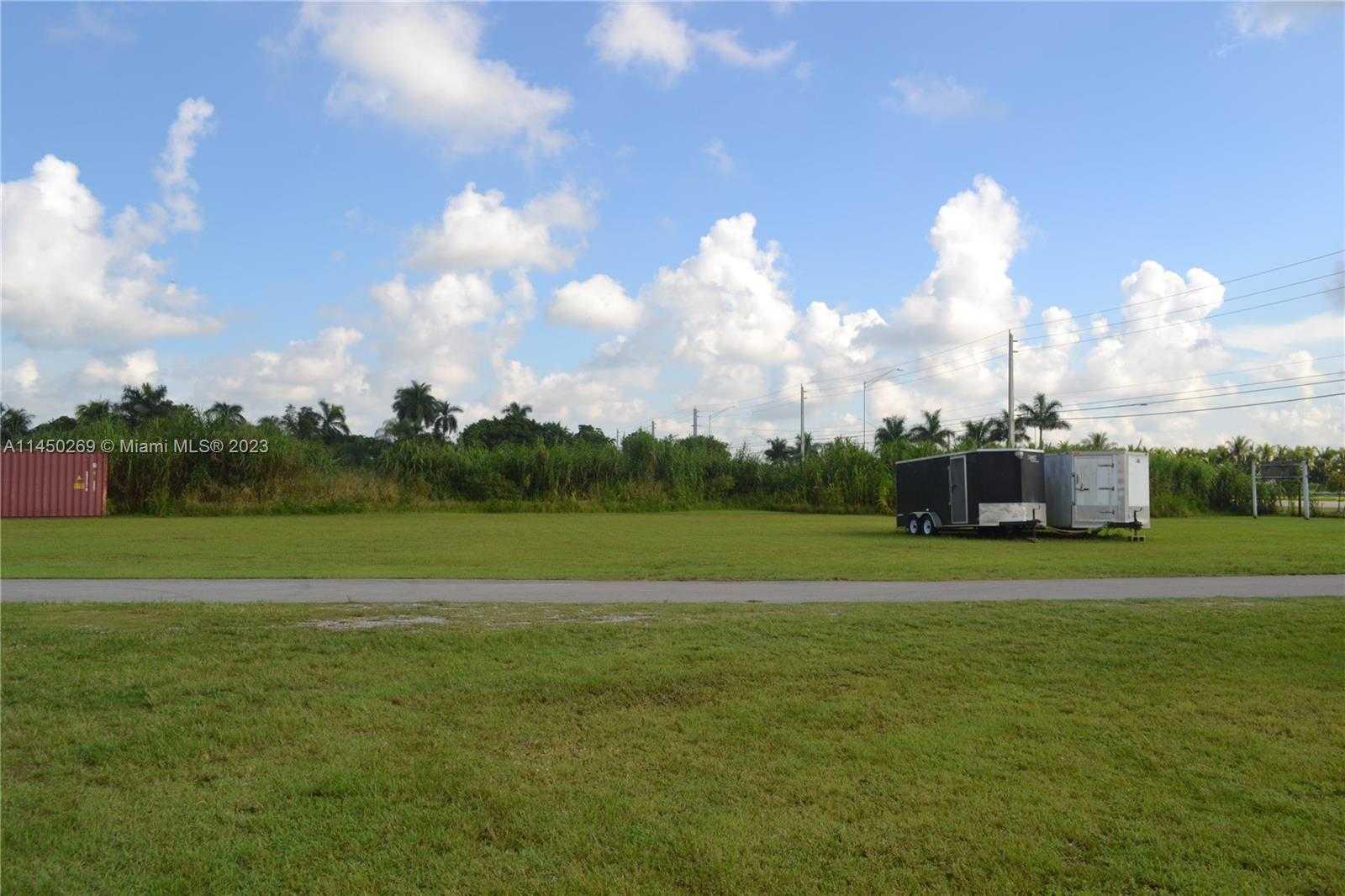 Small Image of 22700 SOUTH WEST 177TH AVE, Miami Number 18