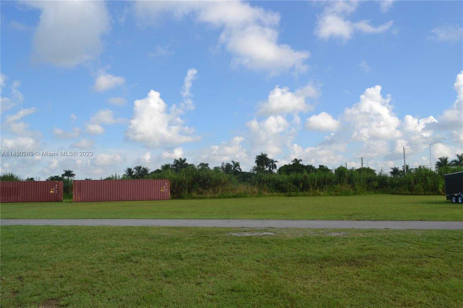 Small Image of 22700 SOUTH WEST 177TH AVE, Miami Number 19