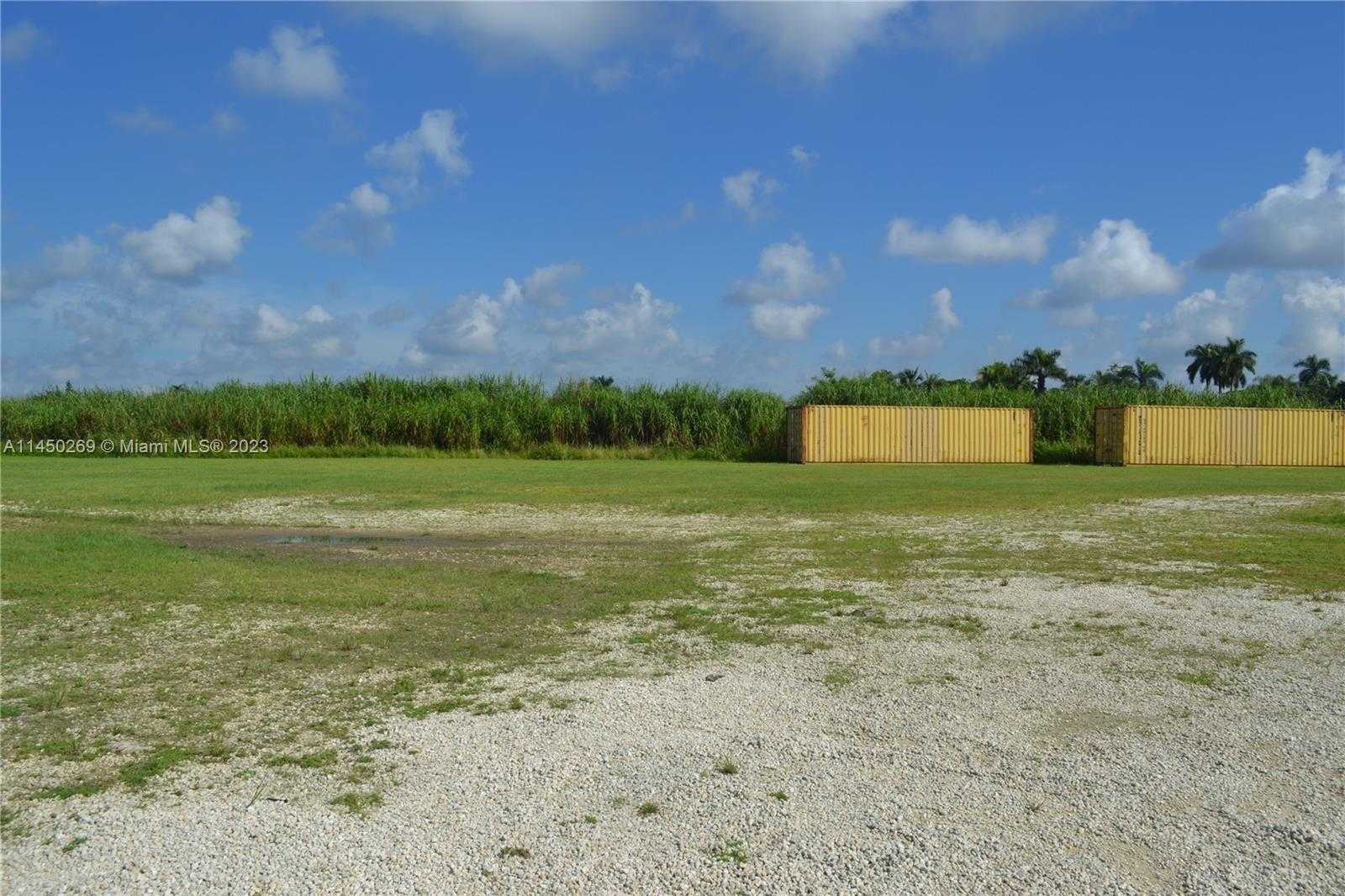 Small Image of 22700 SOUTH WEST 177TH AVE, Miami Number 21