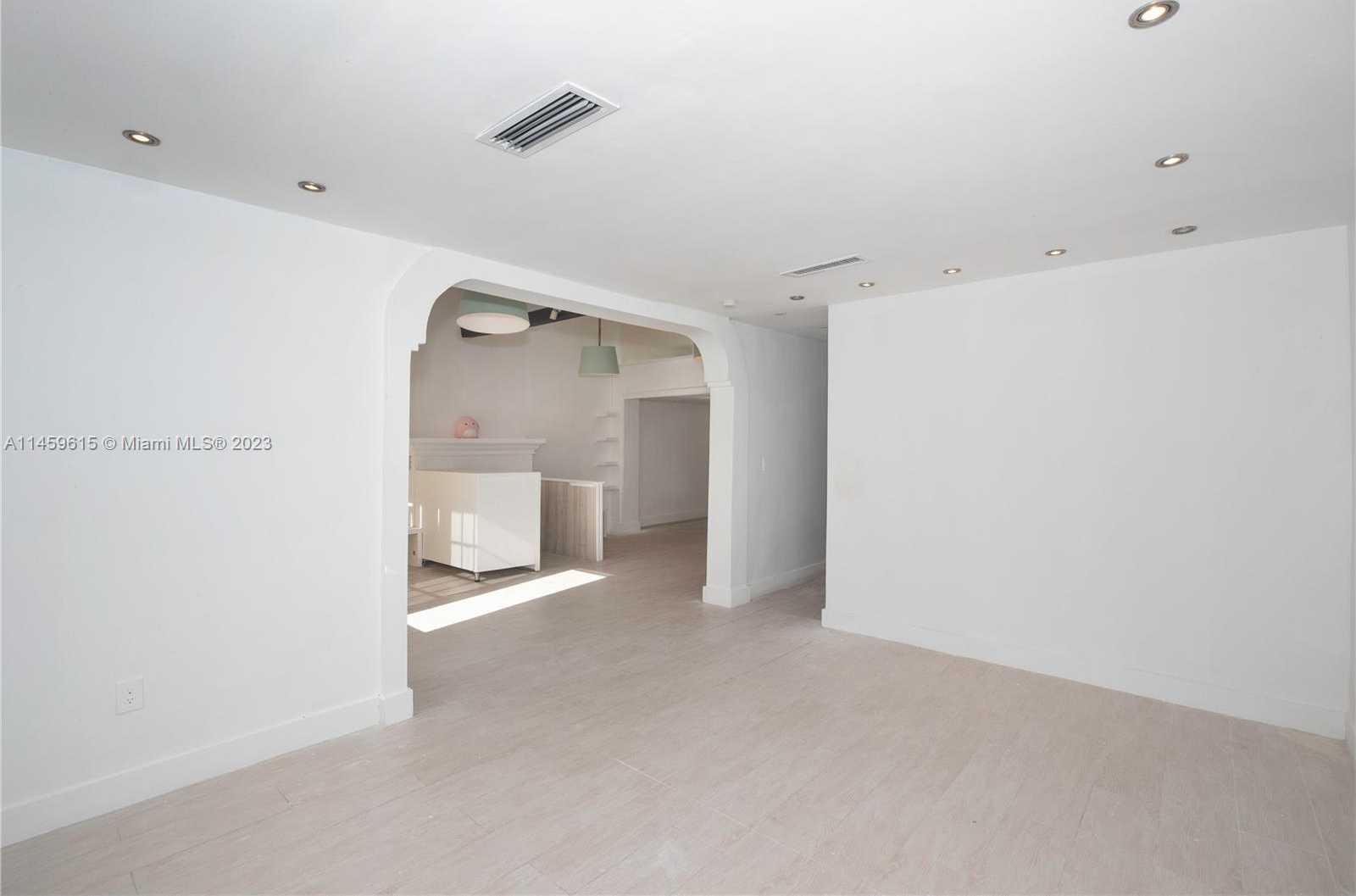 Small Image of 1235 ALTON RD, Miami Beach Number 14