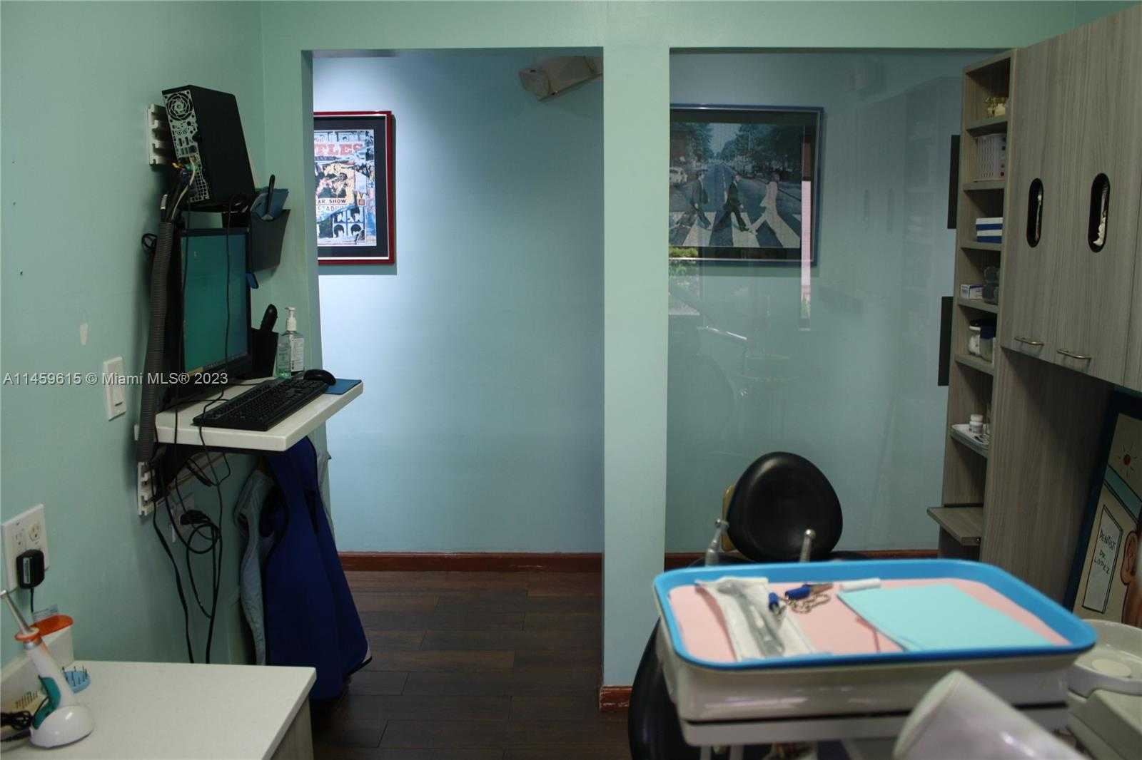 Small Image of 1235 ALTON RD, Miami Beach Number 26