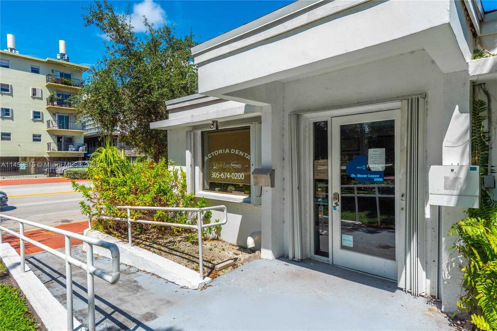 Small Image of 1235 ALTON RD, Miami Beach Number 6