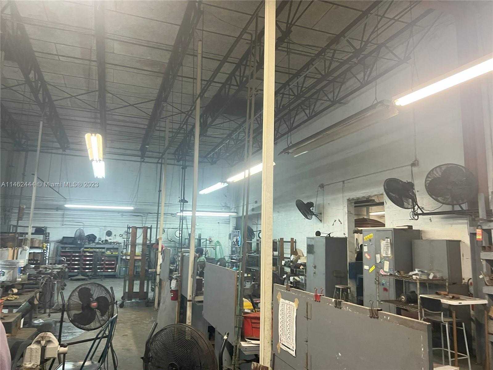 Small Image of 6785 NORTH WEST 17TH AVE, Fort Lauderdale Number 4