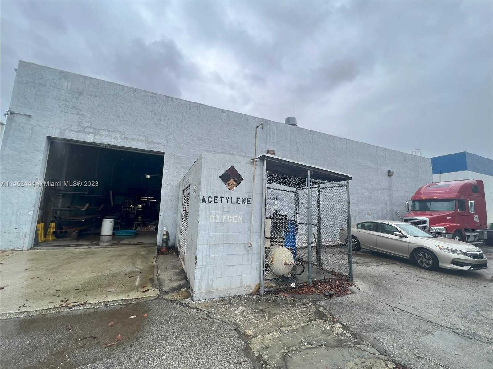 Small Image of 6785 NORTH WEST 17TH AVE, Fort Lauderdale Number 7