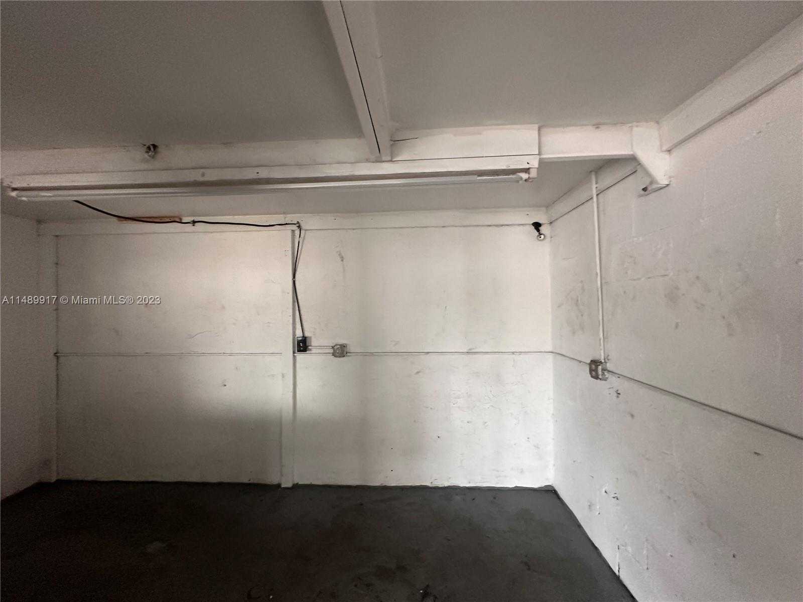 Small Image of 5660 RODMAN ST, Hollywood Number 11
