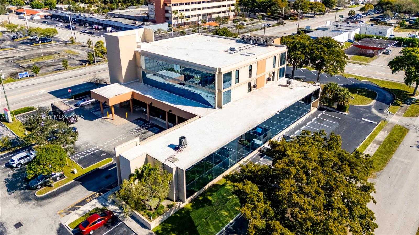 Small Image of Hollywood Number 4