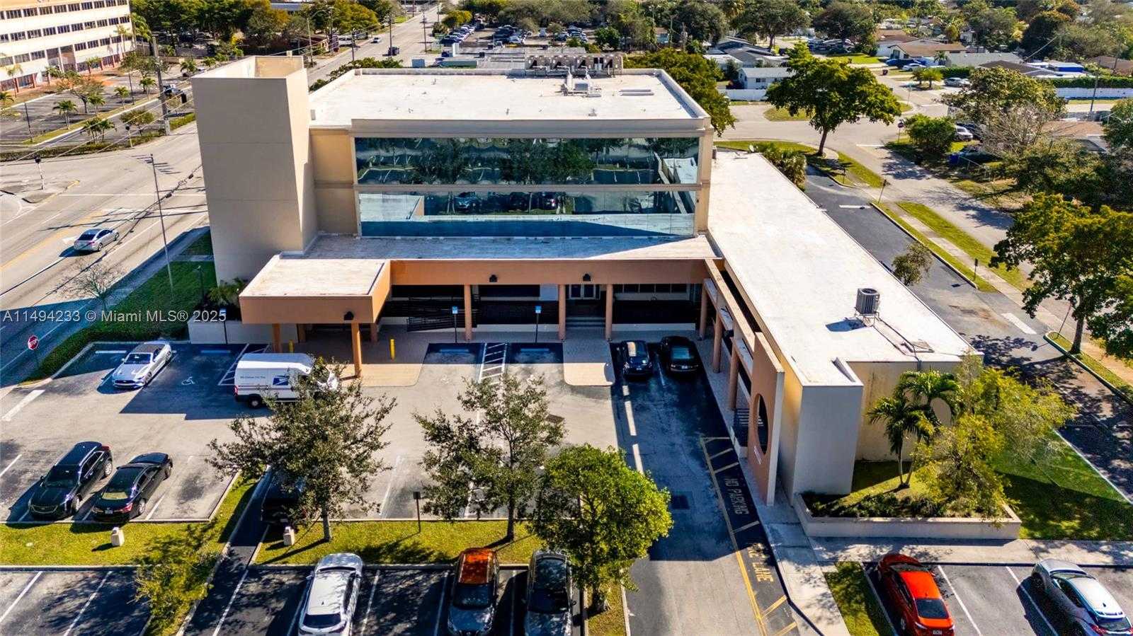 Small Image of Hollywood Number 6