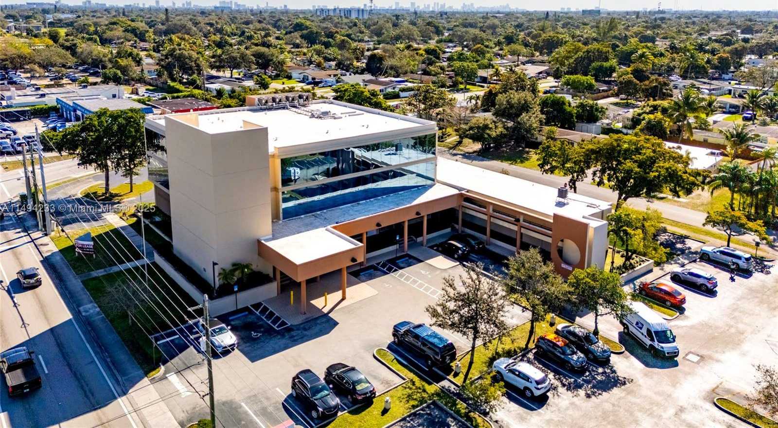 Small Image of Hollywood Number 7