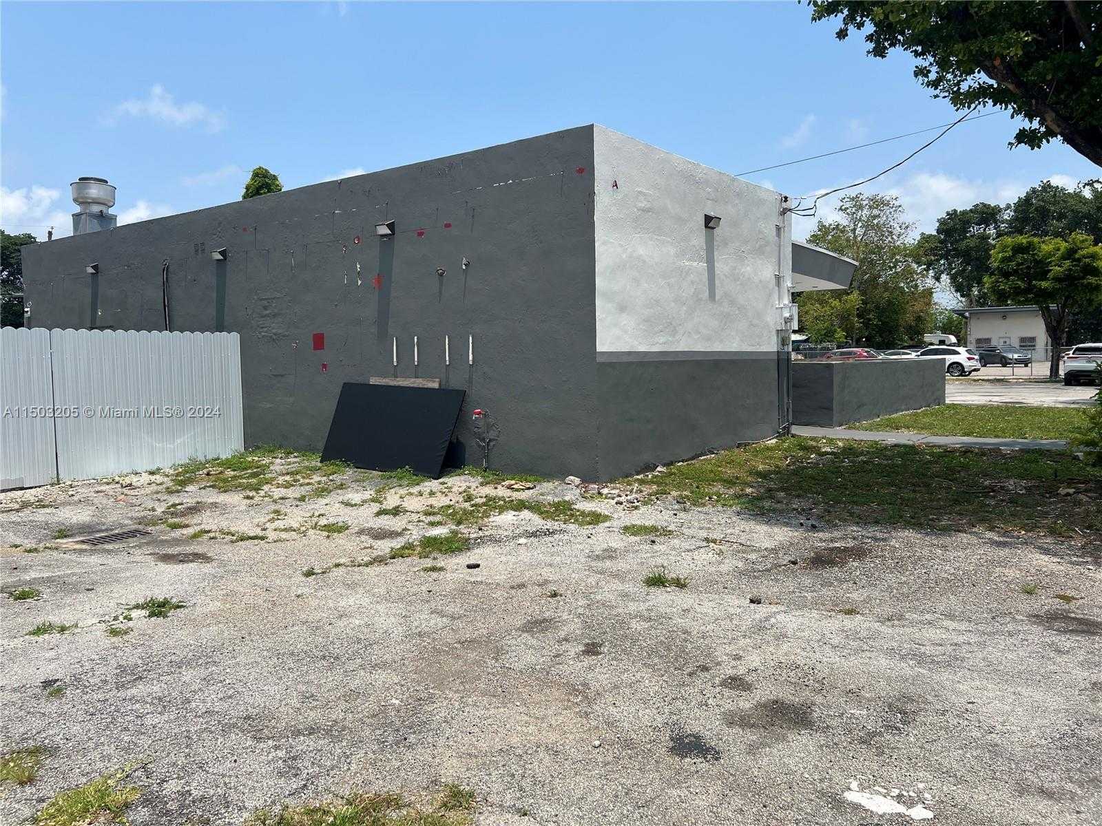 Small Image of 2451 NORTH WEST 54TH ST, Miami Number 9