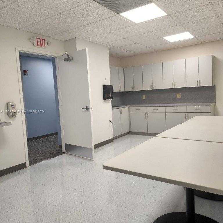 Small Image of 2500 NORTH WEST 107TH AVE #300, Doral Number 5