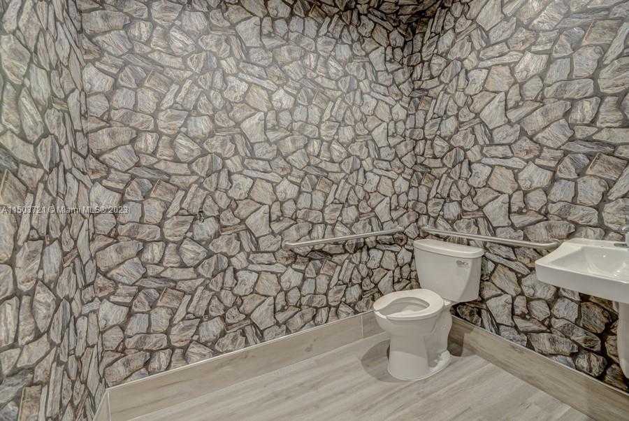 Small Image of 11101 NORTH WEST 27TH AVE, Miami Number 13