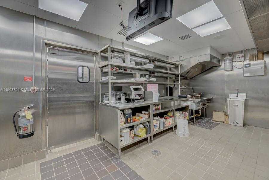 Small Image of 11101 NORTH WEST 27TH AVE, Miami Number 16