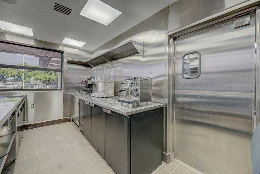 Small Image of 11101 NORTH WEST 27TH AVE, Miami Number 20