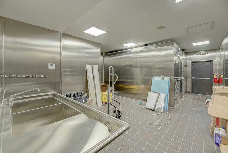 Small Image of 11101 NORTH WEST 27TH AVE, Miami Number 23