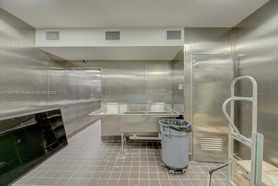 Small Image of 11101 NORTH WEST 27TH AVE, Miami Number 24