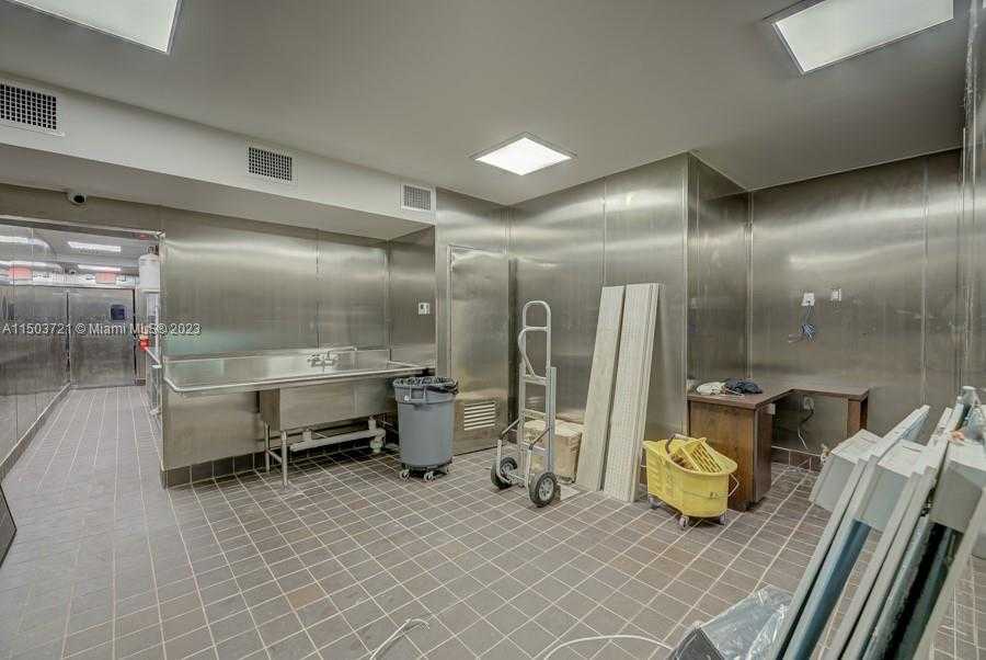 Small Image of 11101 NORTH WEST 27TH AVE, Miami Number 26