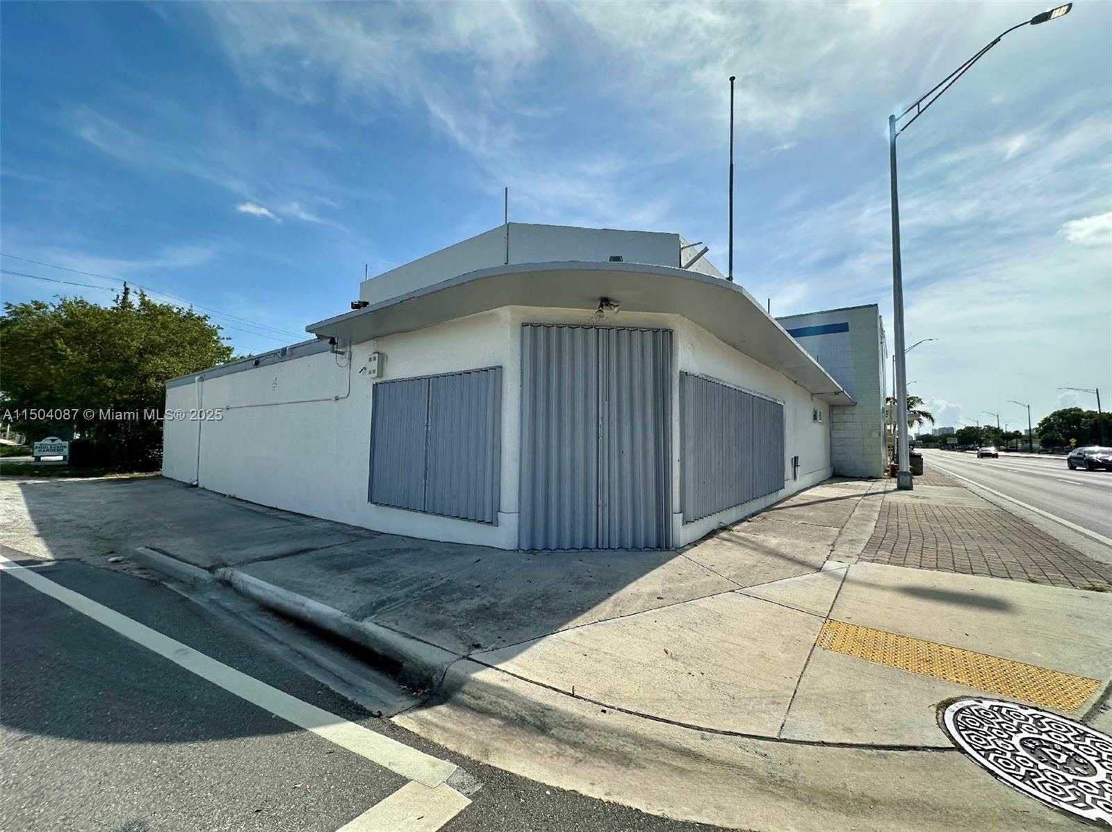 Small Image of 3045 WEST BROWARD BLVD, Fort Lauderdale Number 2