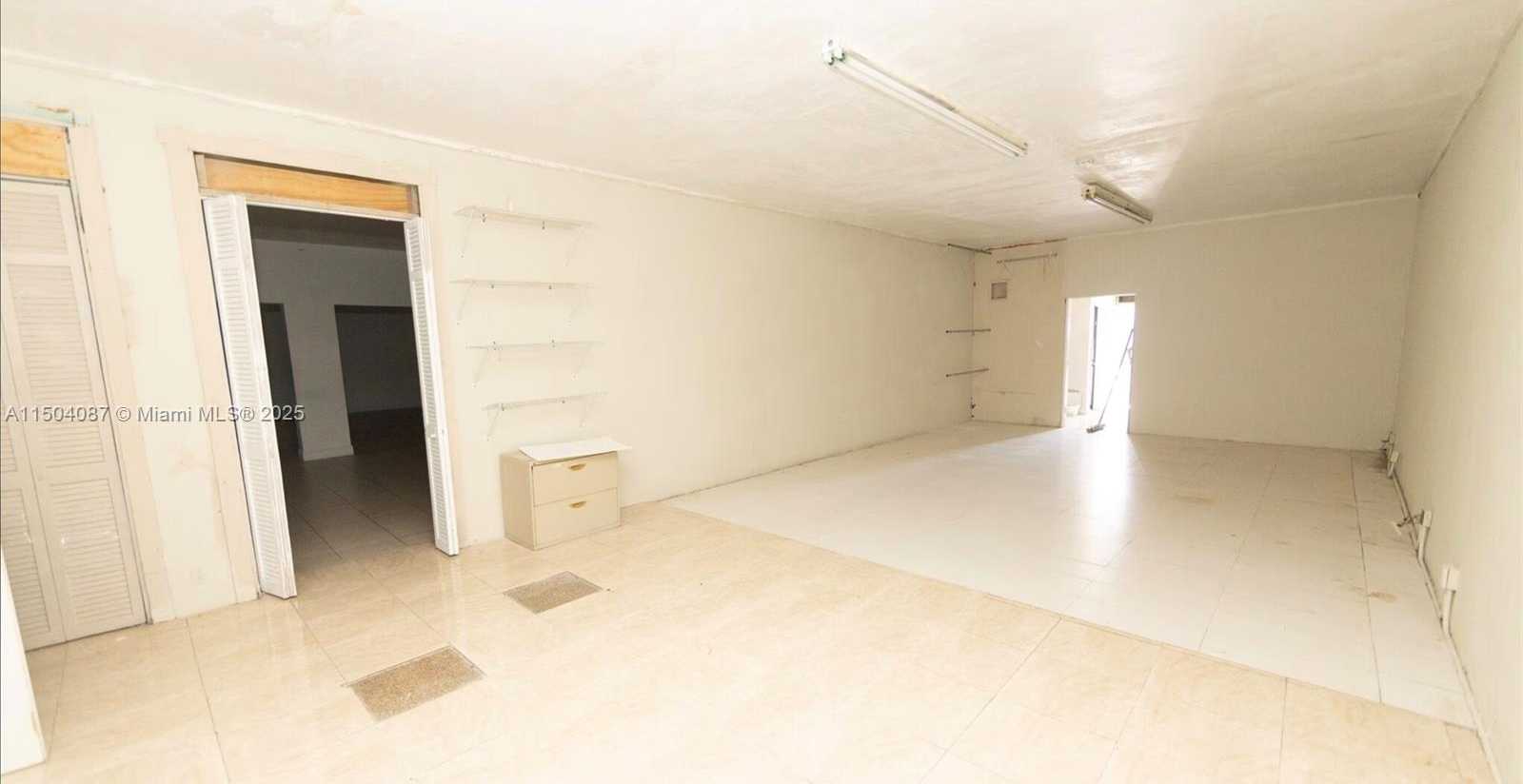 Small Image of 3045 WEST BROWARD BLVD, Fort Lauderdale Number 5