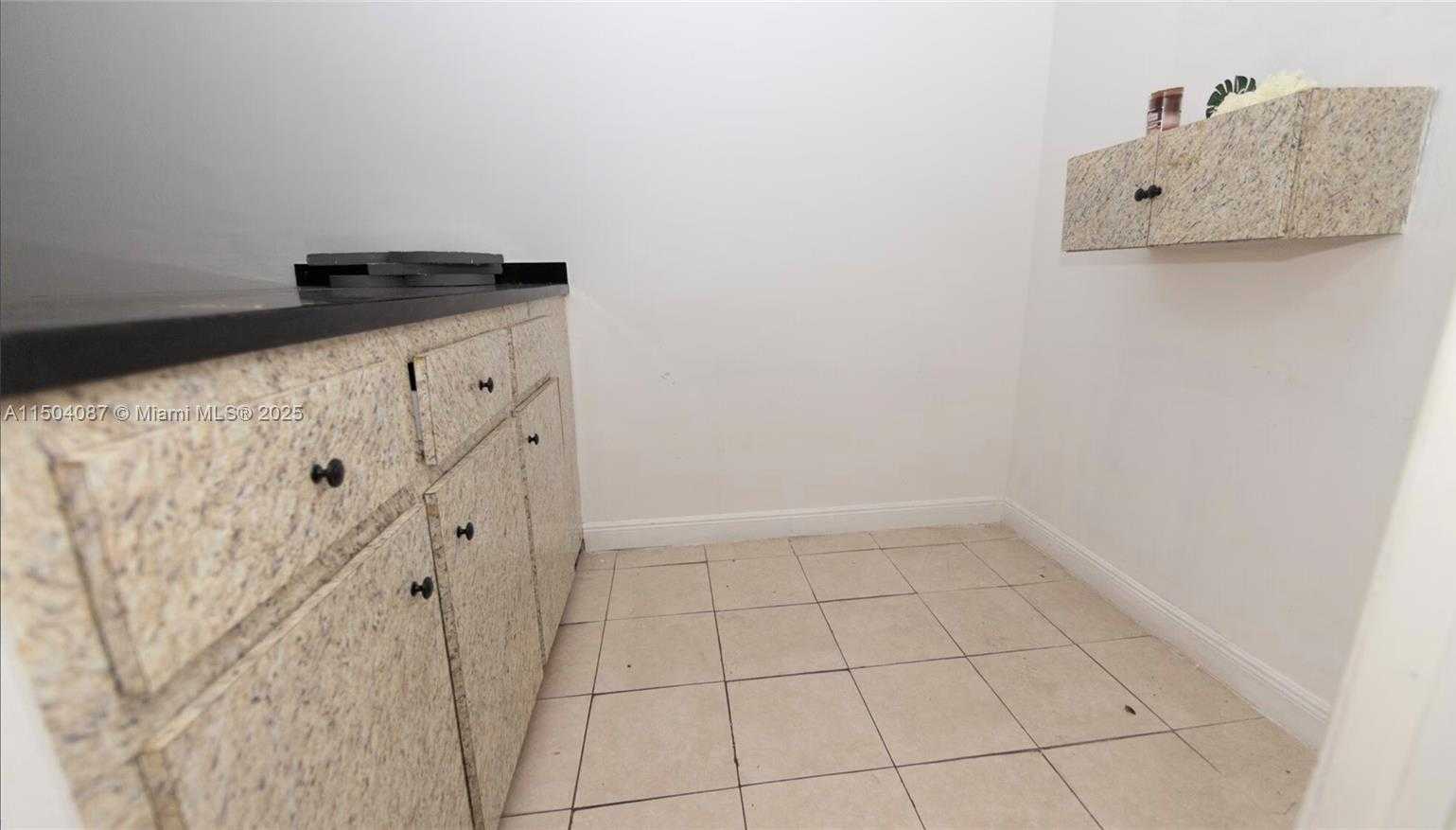 Small Image of 3045 WEST BROWARD BLVD, Fort Lauderdale Number 6