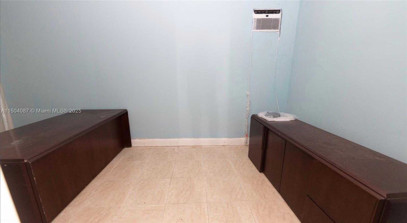 Small Image of 3045 WEST BROWARD BLVD, Fort Lauderdale Number 8